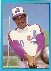 1982 Topps Baseball Stickers     057      Andre Dawson